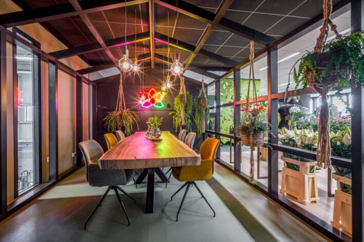 Design kantoormeubelen op maat