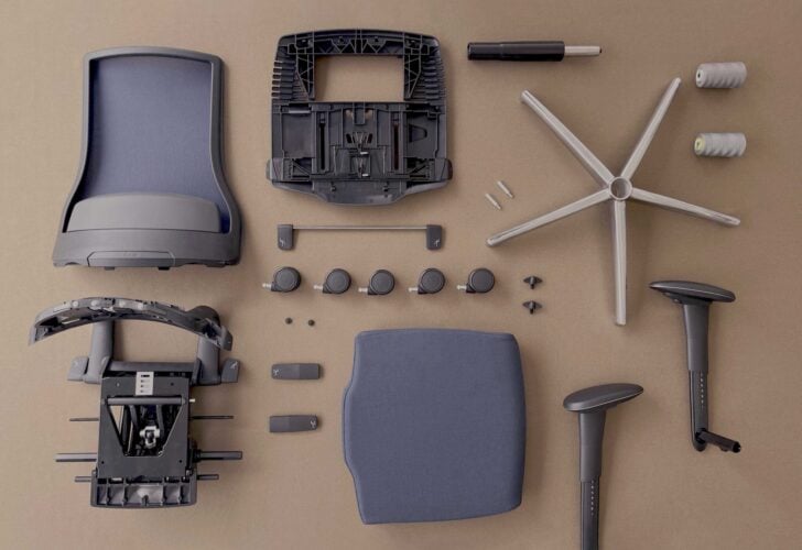 0.0.Axia-Exploting-Photo_Metal-legs